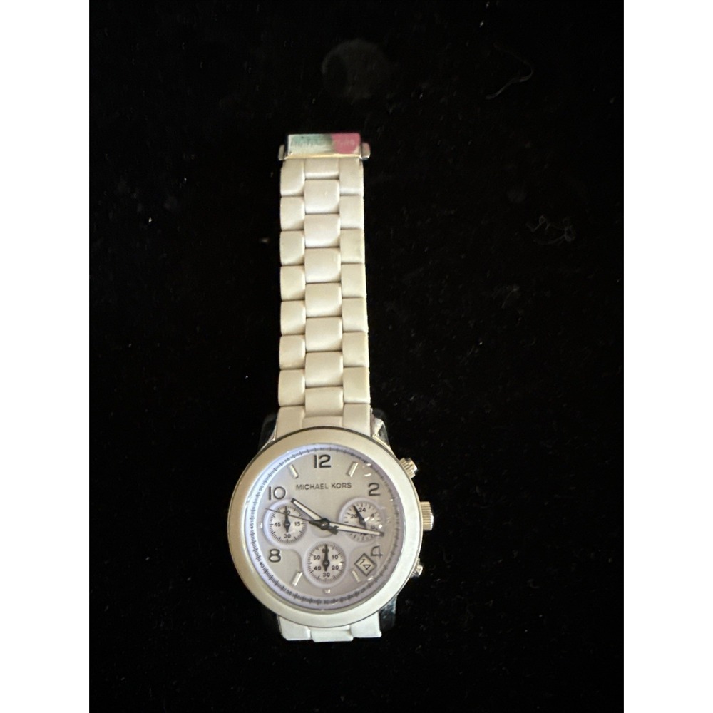 Michael Kors MK-5233 Lavender Quartz Wrist Watch Needs New Battery 5577